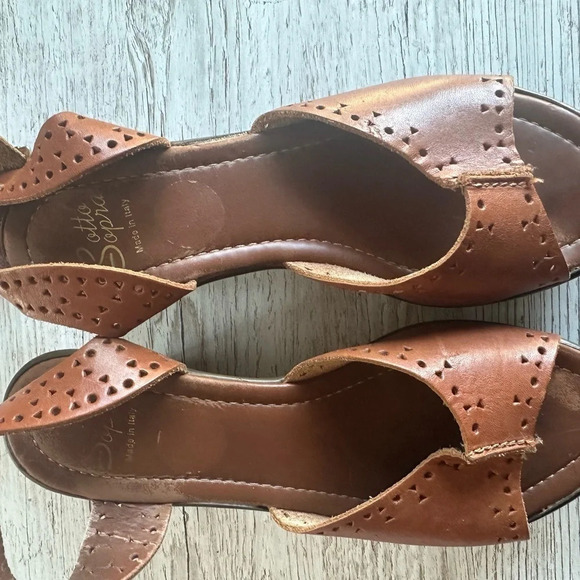 Sotto Sopra Brown Leather Perferated Wedges Open Toe Sandals Ankle buckle 7.5-8 - Picture 6 of 9